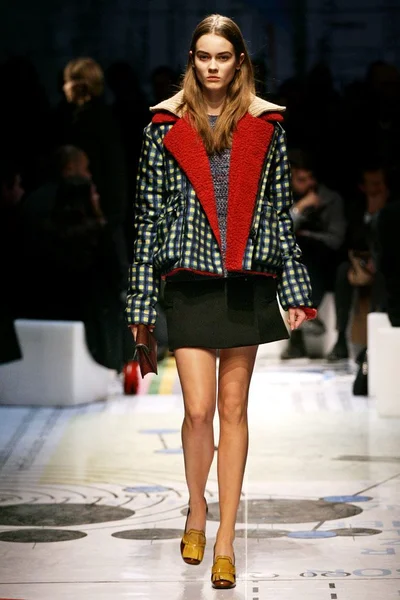 Look 9